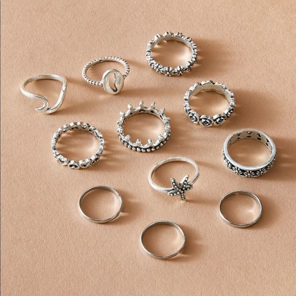 • Brielle • 11 Pc. Shell + Flower Rings Set - Picture 2 of 4
